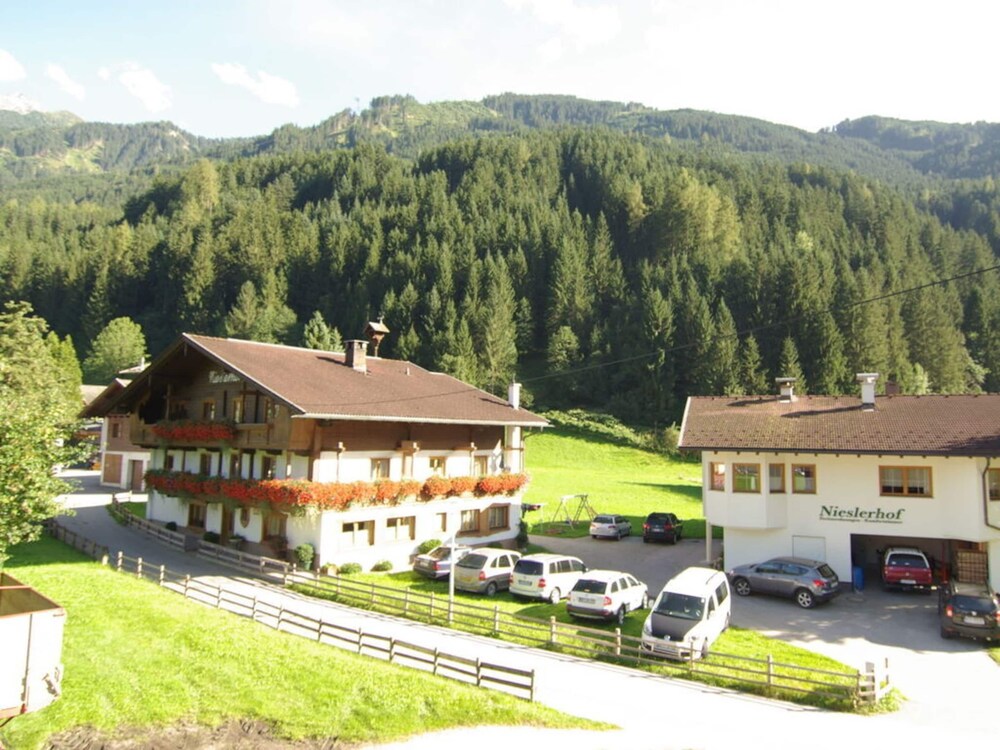 Nieslerhof Comfortable Holiday Residence