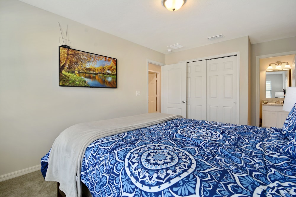 Four Bedrooms TownHome Compass Bay Resort 5130 view 3