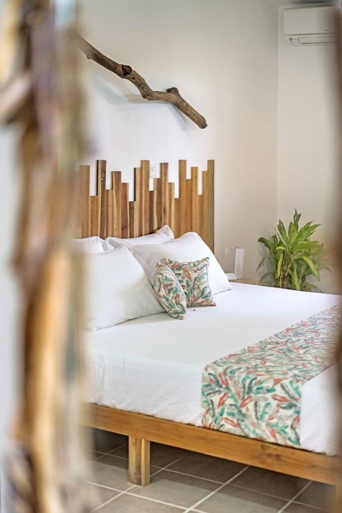 Drift Away Eco Lodge
