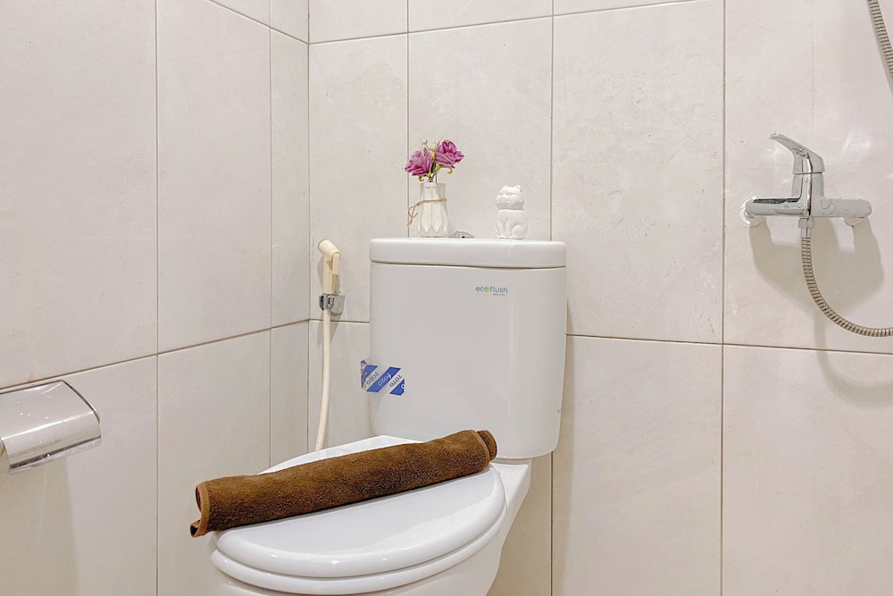 Great Deal And Spacious 2Br At Nifarro Park Apartment