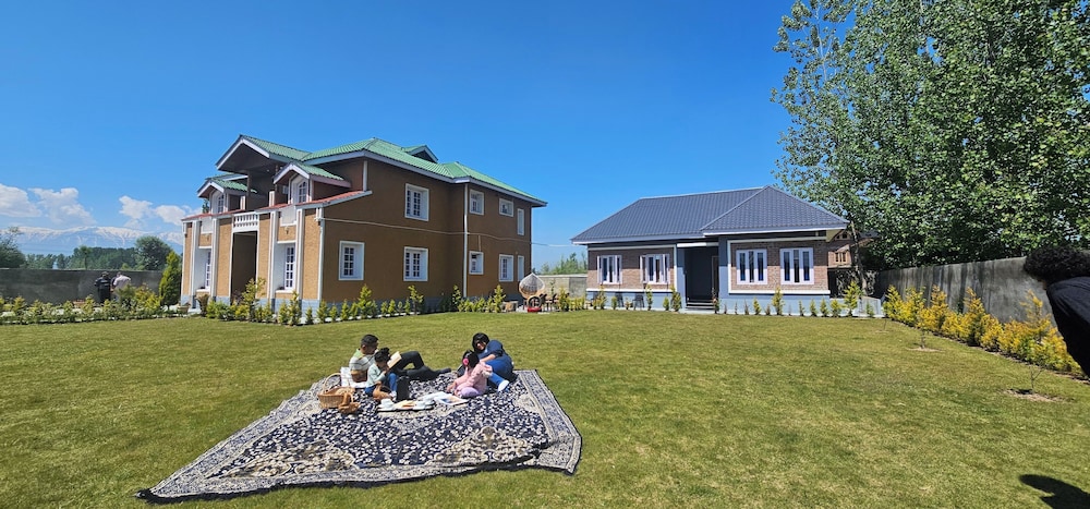 Leads Inn view 2