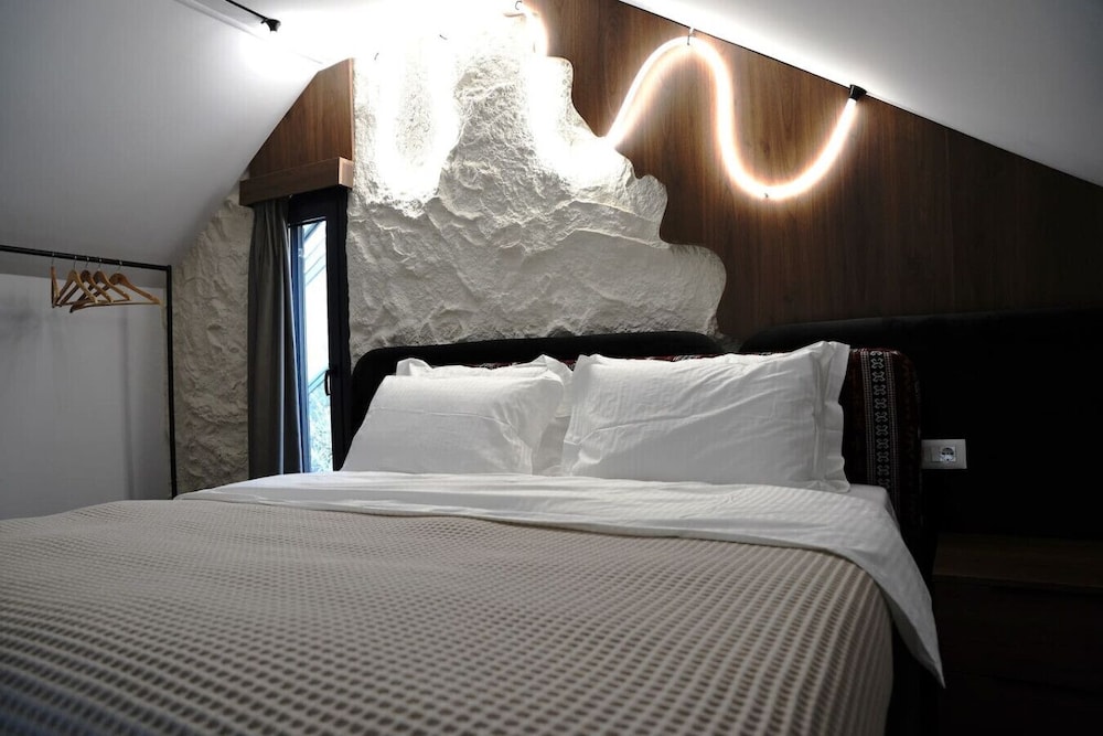 Muraga Villas 3 Plisi