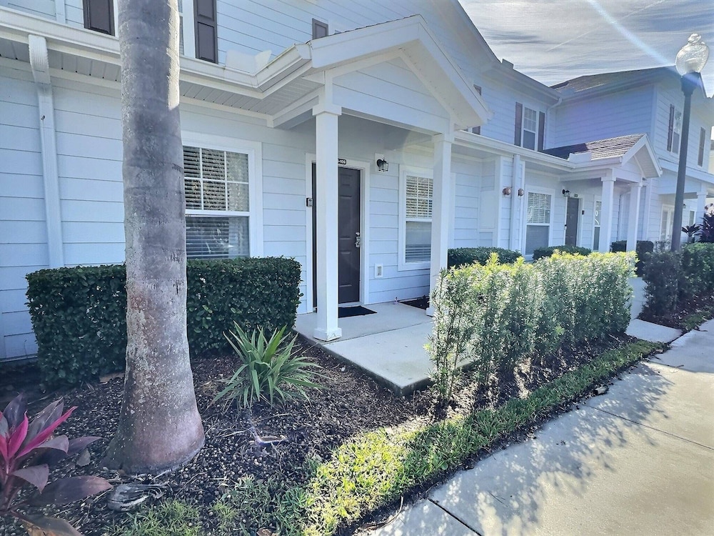 Lucaya 3BR Townhome 15min to Disney Gated