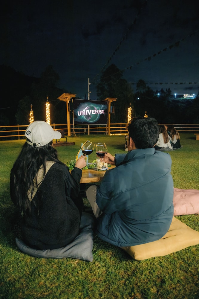 Hawkay Glamping
