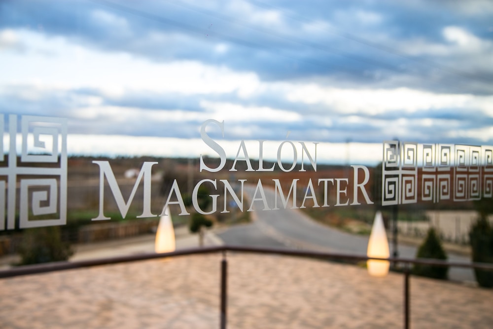 Hotel Restaurante Quintanares - Property Image 42