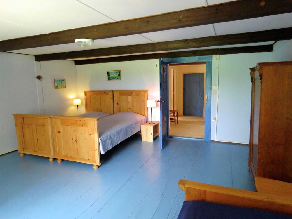 Holiday House Near Forest in Obora view 4