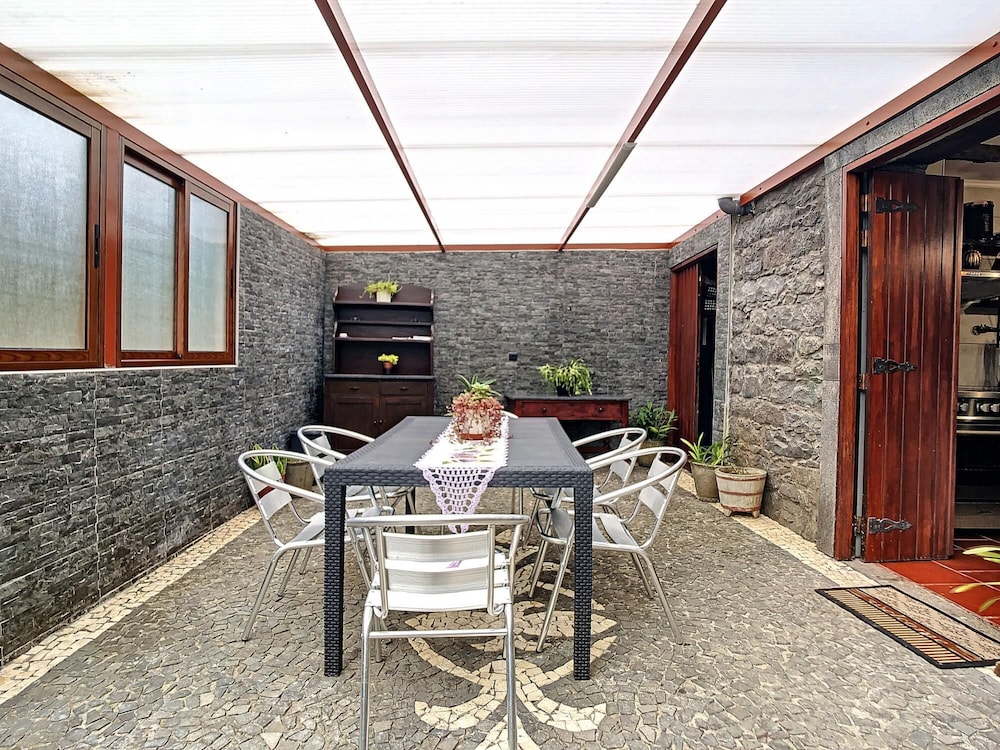 Stone House Vista II by Atlantic Holiday view 2