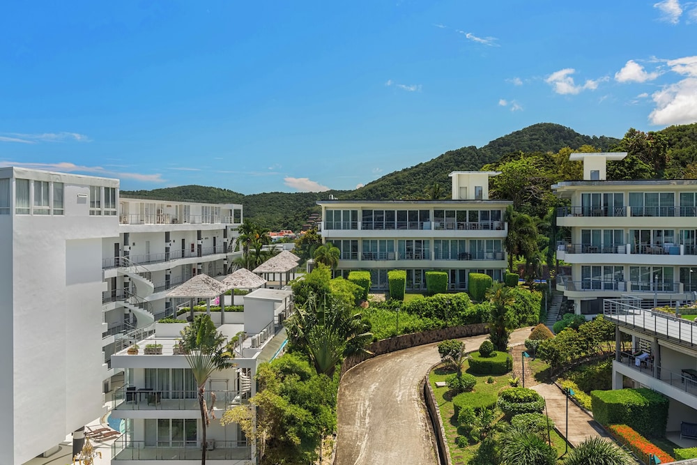 Karon Butterfly Condominium Phuket