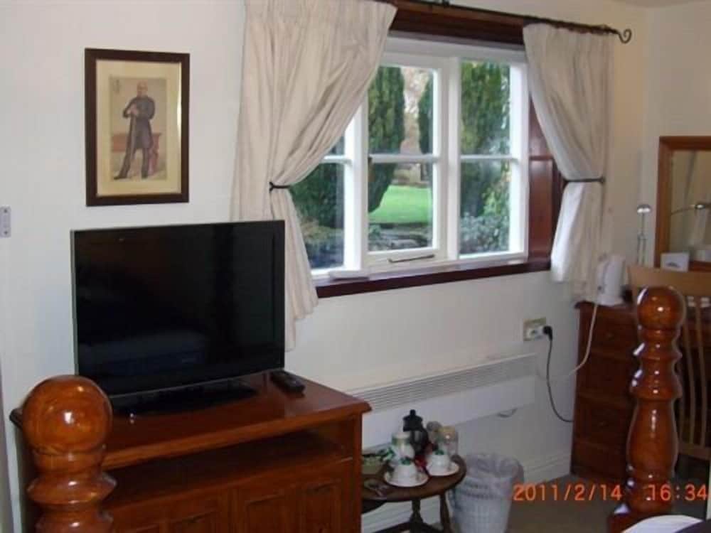 Altrincham Vacations - Ash Farm Country Guest House - Property Image 57