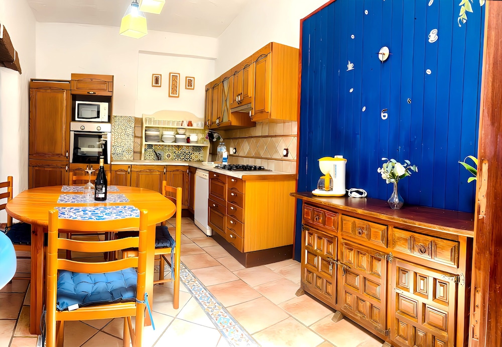 Villa Medinilla With Private Pool in Conil
