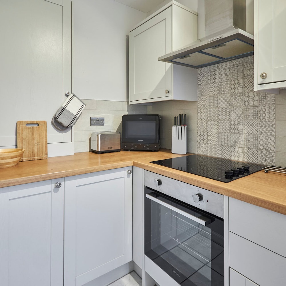 Host Stay Dodds Lane view 4