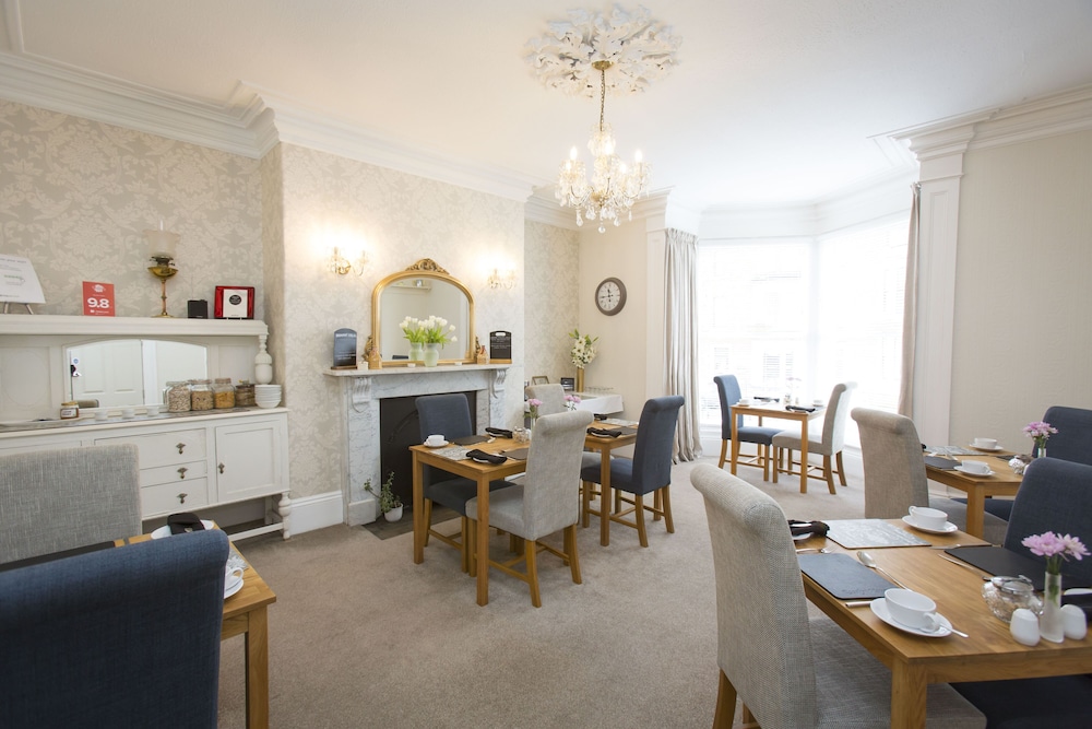 Rosslyn House
