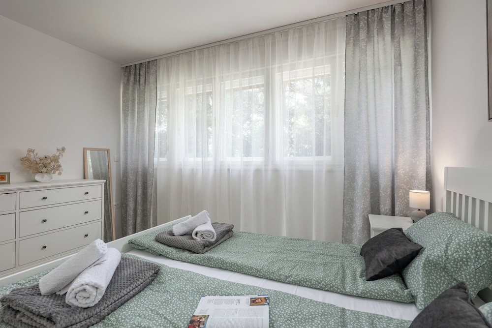 City Apartment Nurli Near Beach