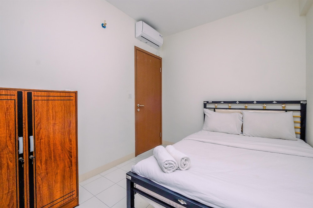 Well Design 2BR Apartment at Podomoro Golf View
