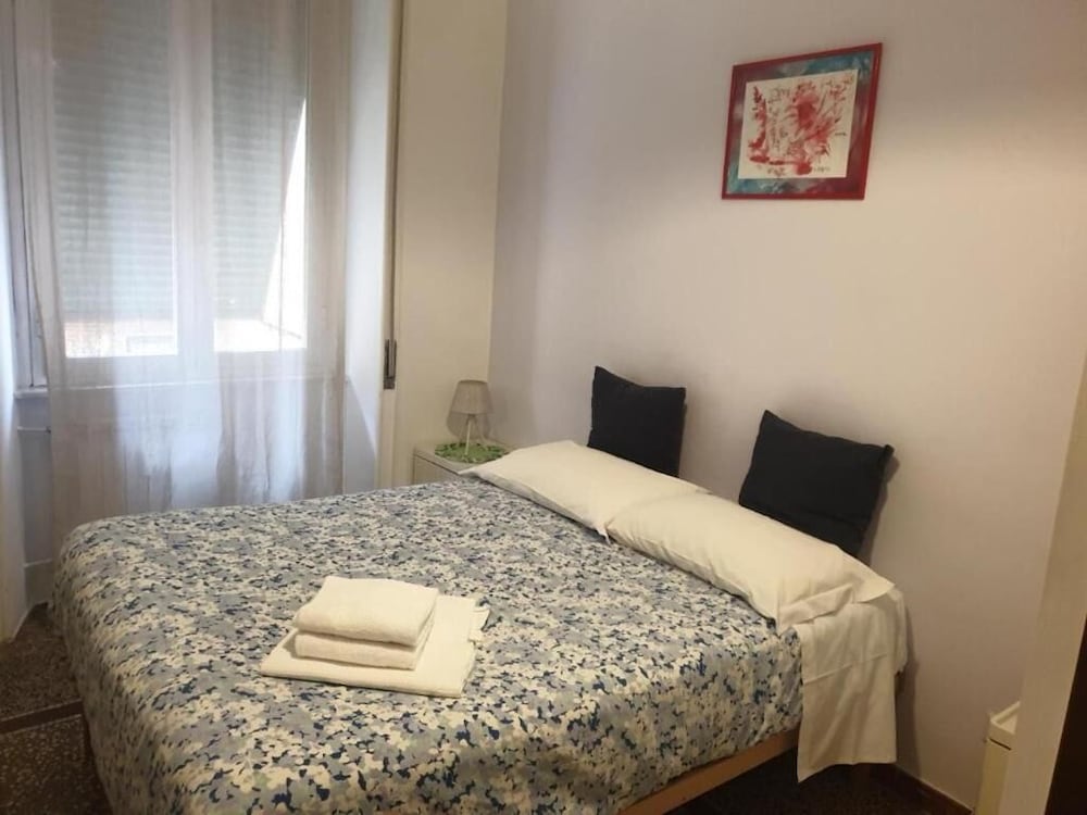 Alfonso Guest House