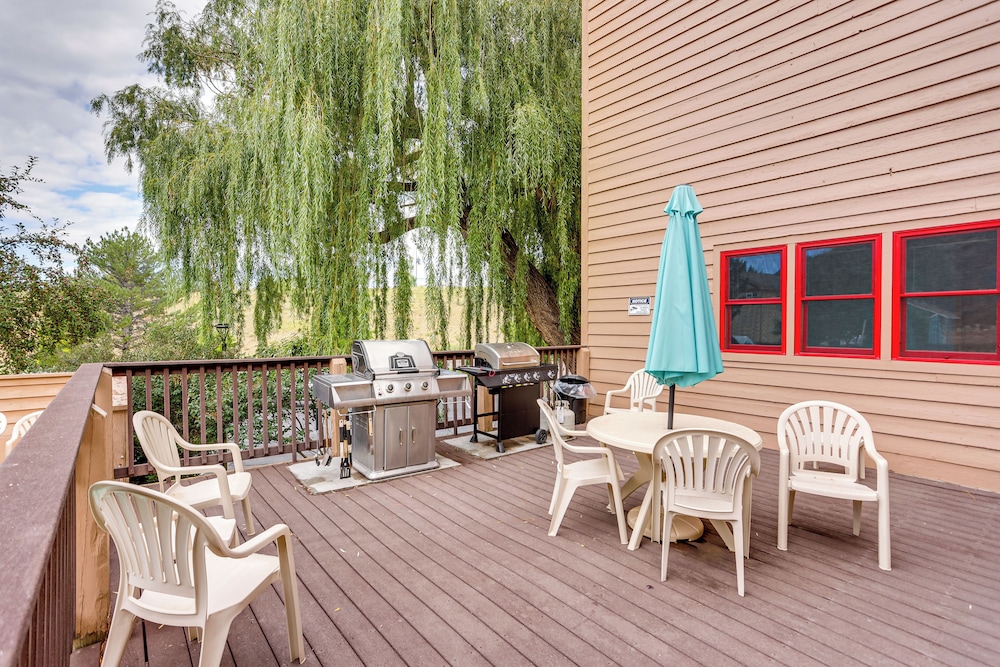 Darling Dwelling: 2 Mi to Dtwn Durango! view 5