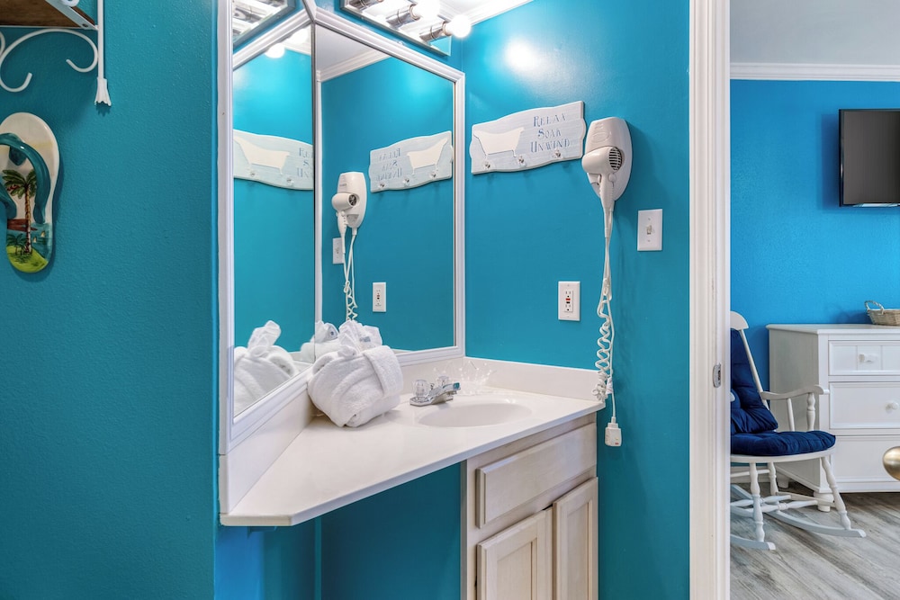 Beach Bum by Southern Vacation Rentals