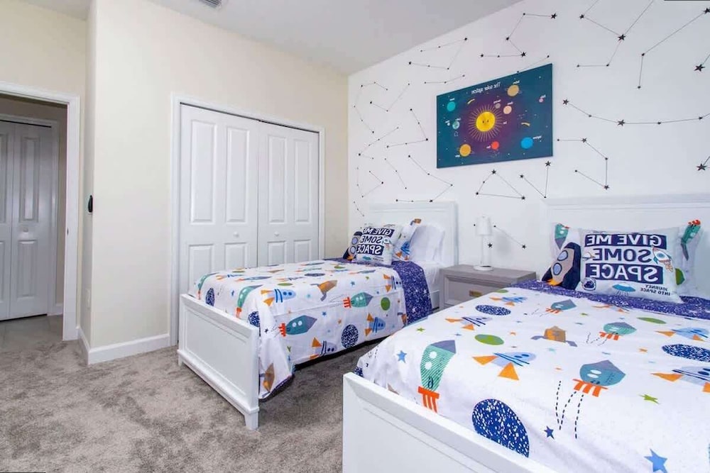Family 5BD Spa Pool Game Loft Near Disney