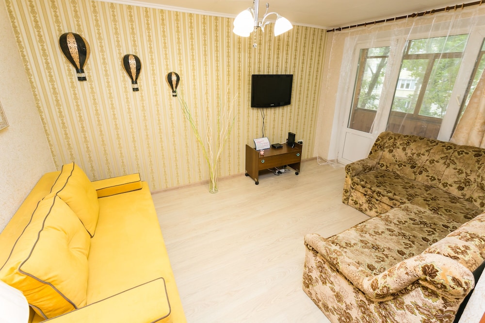 Apartment on Perunovskiy 4-10