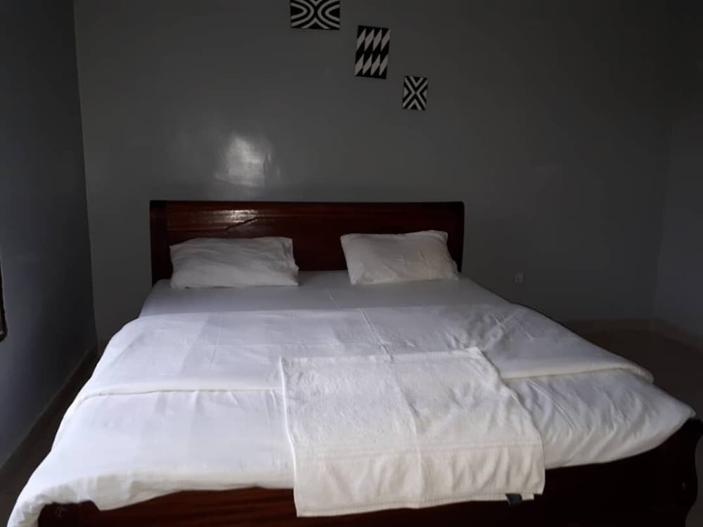 Airport Hill Guest House view 2