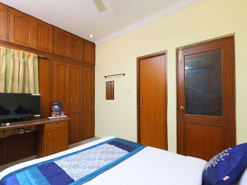 OYO 14091 Surabhi House Stays and Resorts