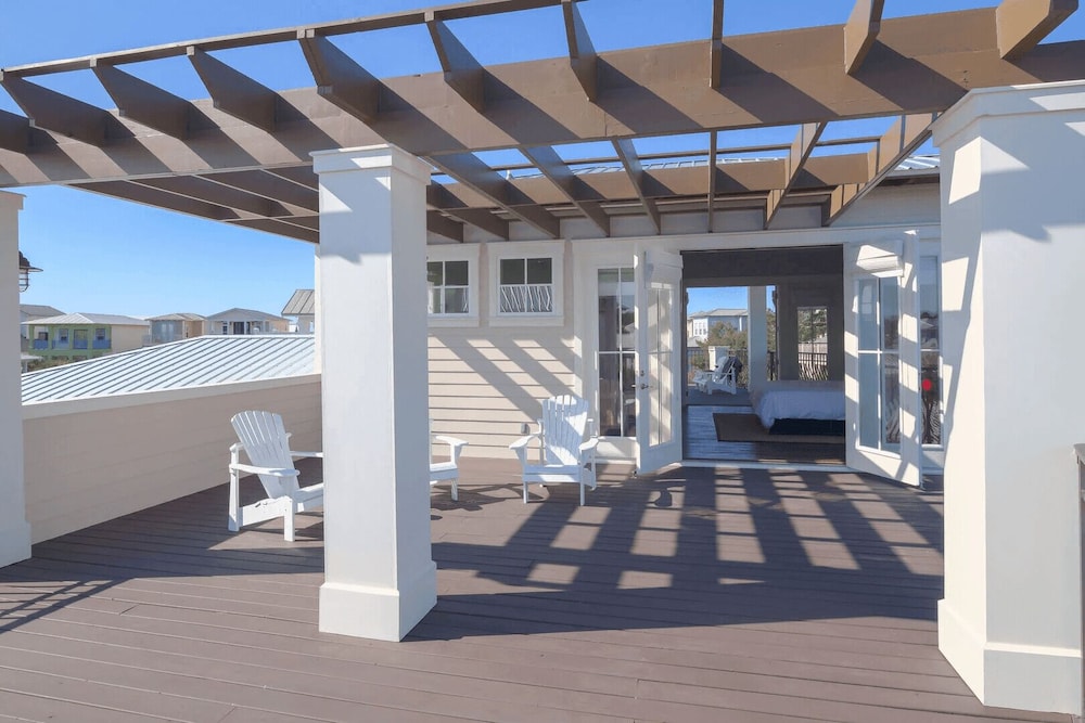 Totally Beachin by Avantstay Sleeps 18 Seacrest Beach