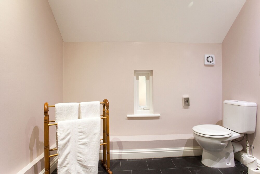Ladybower Inn