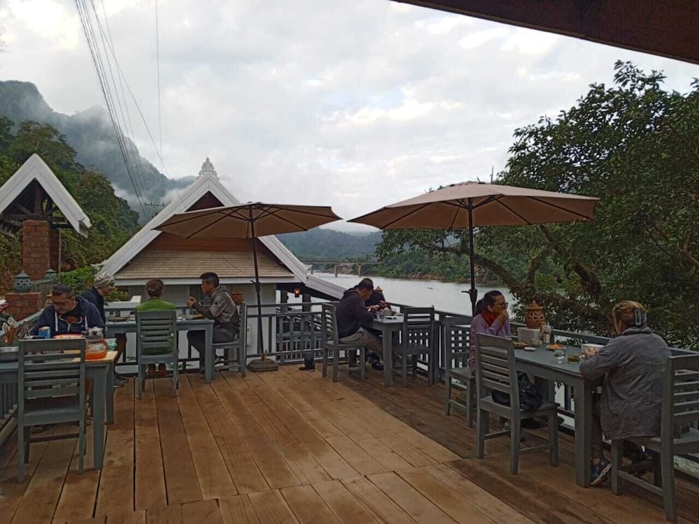 Dokchampa River View Villa