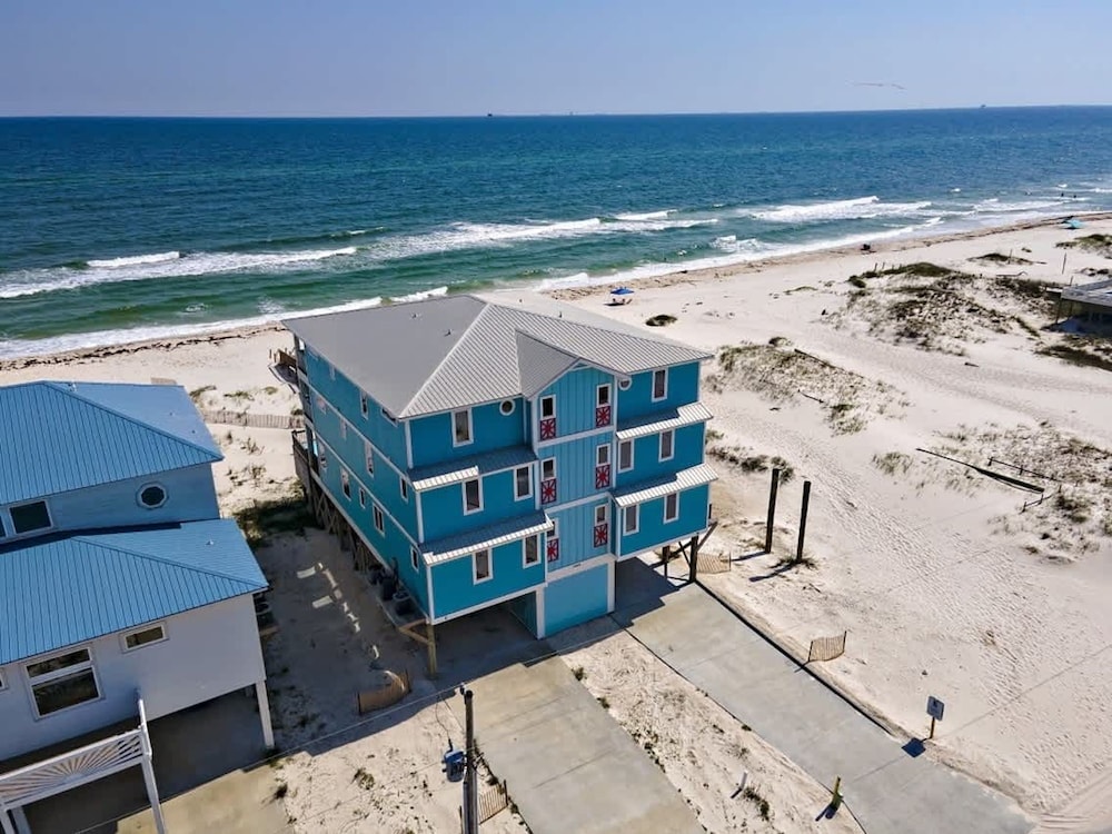 Beachfront 18bed Pool Easybreezy