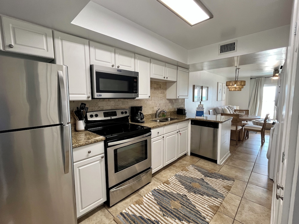Surfside Shores by Southern Vacation Rentals