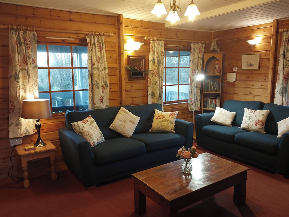 Orchard Lodge