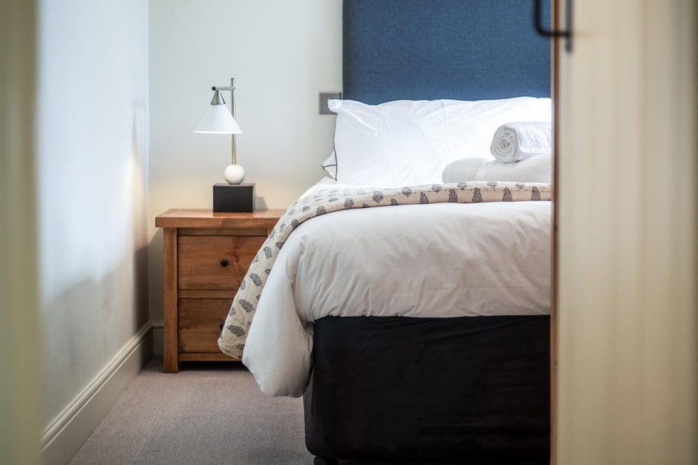 Fern Cottage - 2 Bedroom Cottage - St Florence