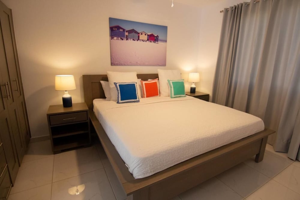 Private 3 Bedroom Villa Near Walking Trail view 2
