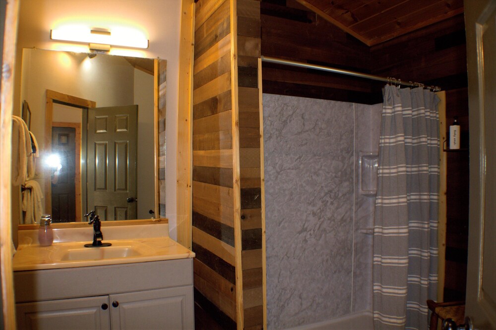 Alpine Air 3 Bedroom Cabin