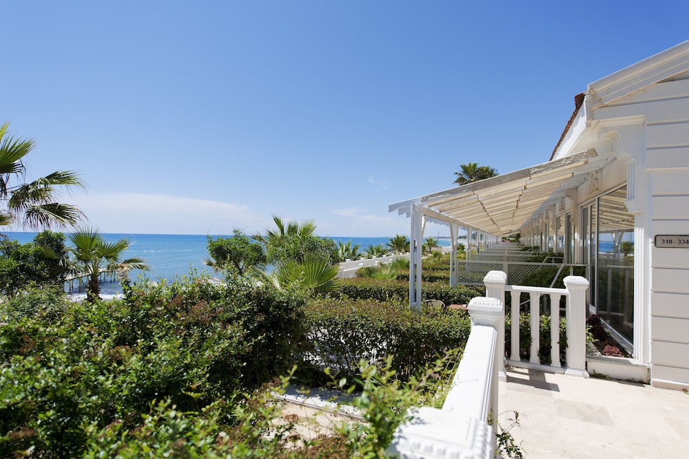Flora Garden Beach Club - All inclusive