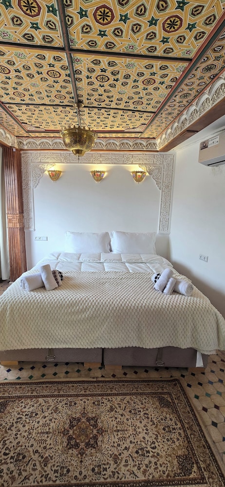 RIAD RAHBA FEZ