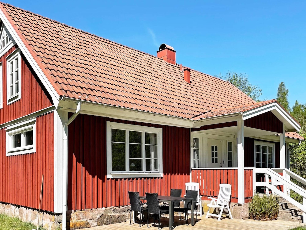 5 Person Holiday Home in Hallabro-by Traum