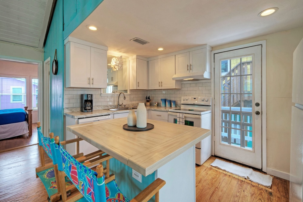 Port A Cottage by Avantstay Private Patio Deck Designed for Groups