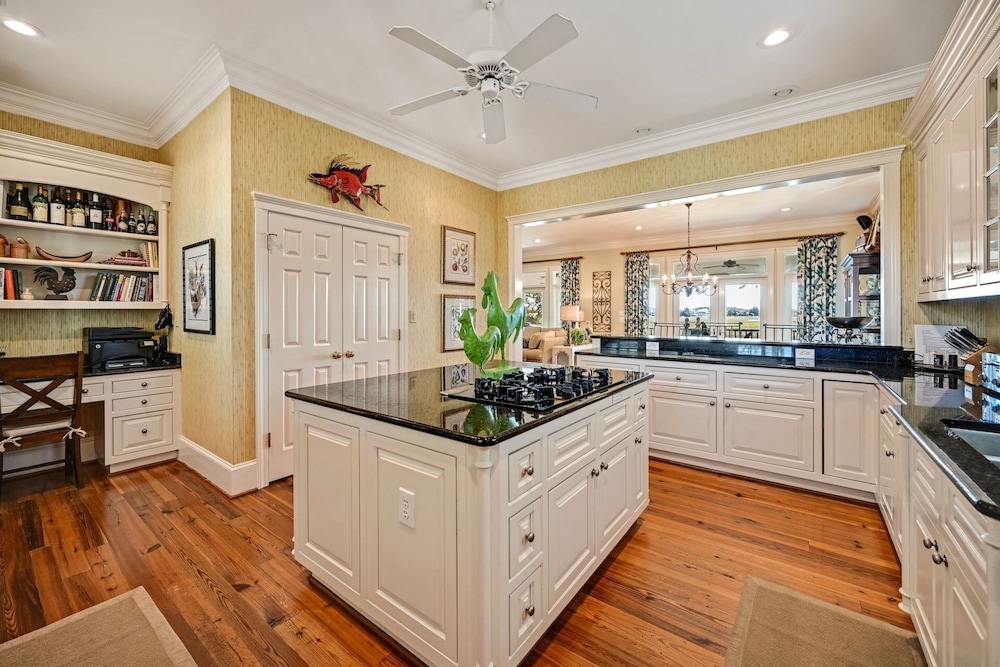 Secluded Creekfront Home 5 Bedroom Home by Peace Vacations
