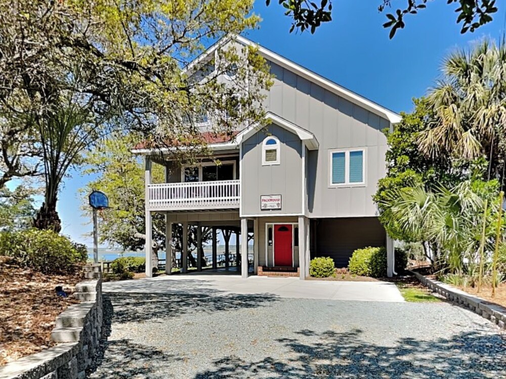 The Pack House by Topsail Realty