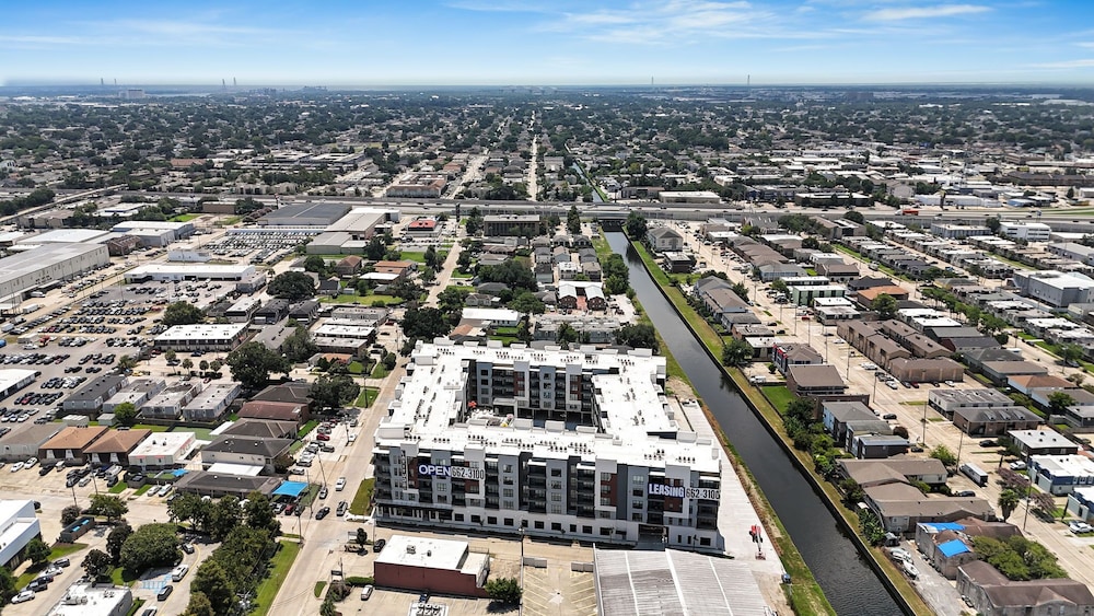 Latitude Apartments