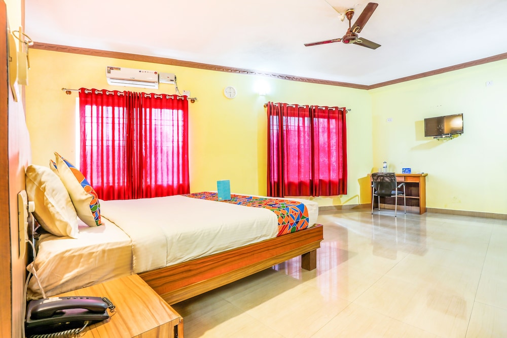 FabHotel City Comforts Inn