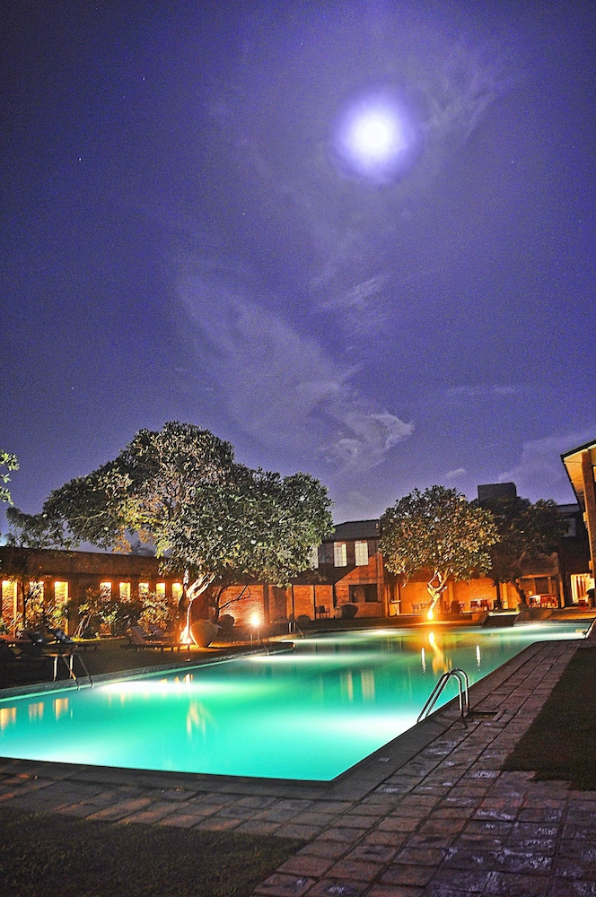 The Long Beach Resort