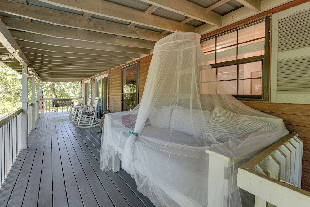 Hiwassee River Gem w/ Huge Decks: Great for Groups