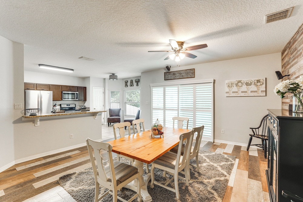 Family-friendly Home < 26 Mi to Disney & Universal view 3