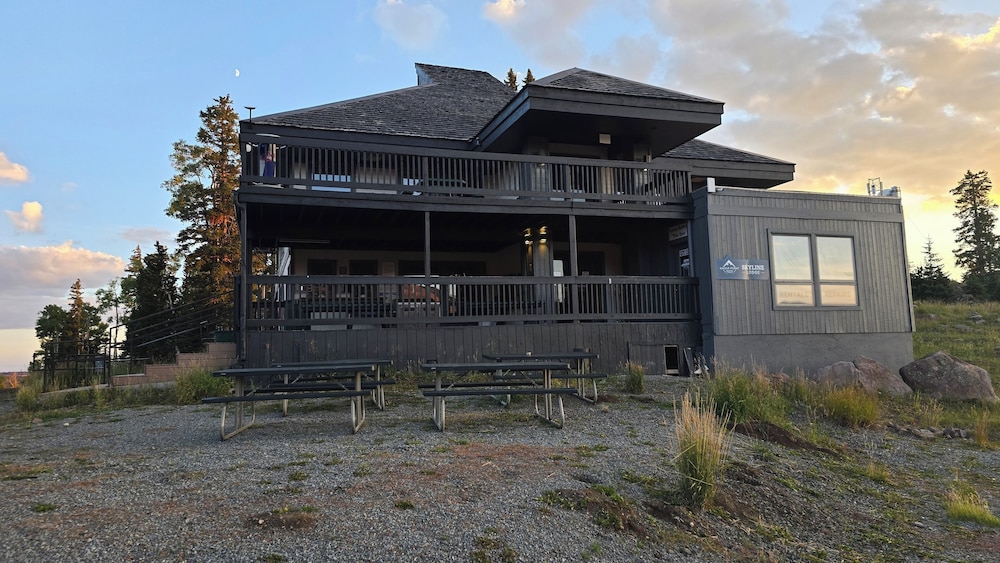 Eagle Point Resort