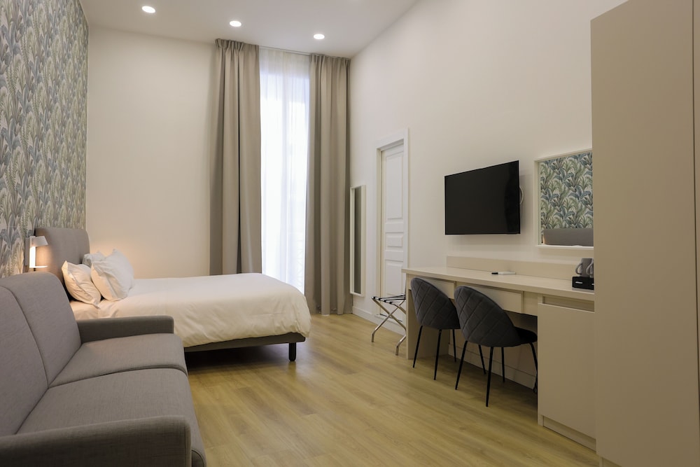 Elysium Relais