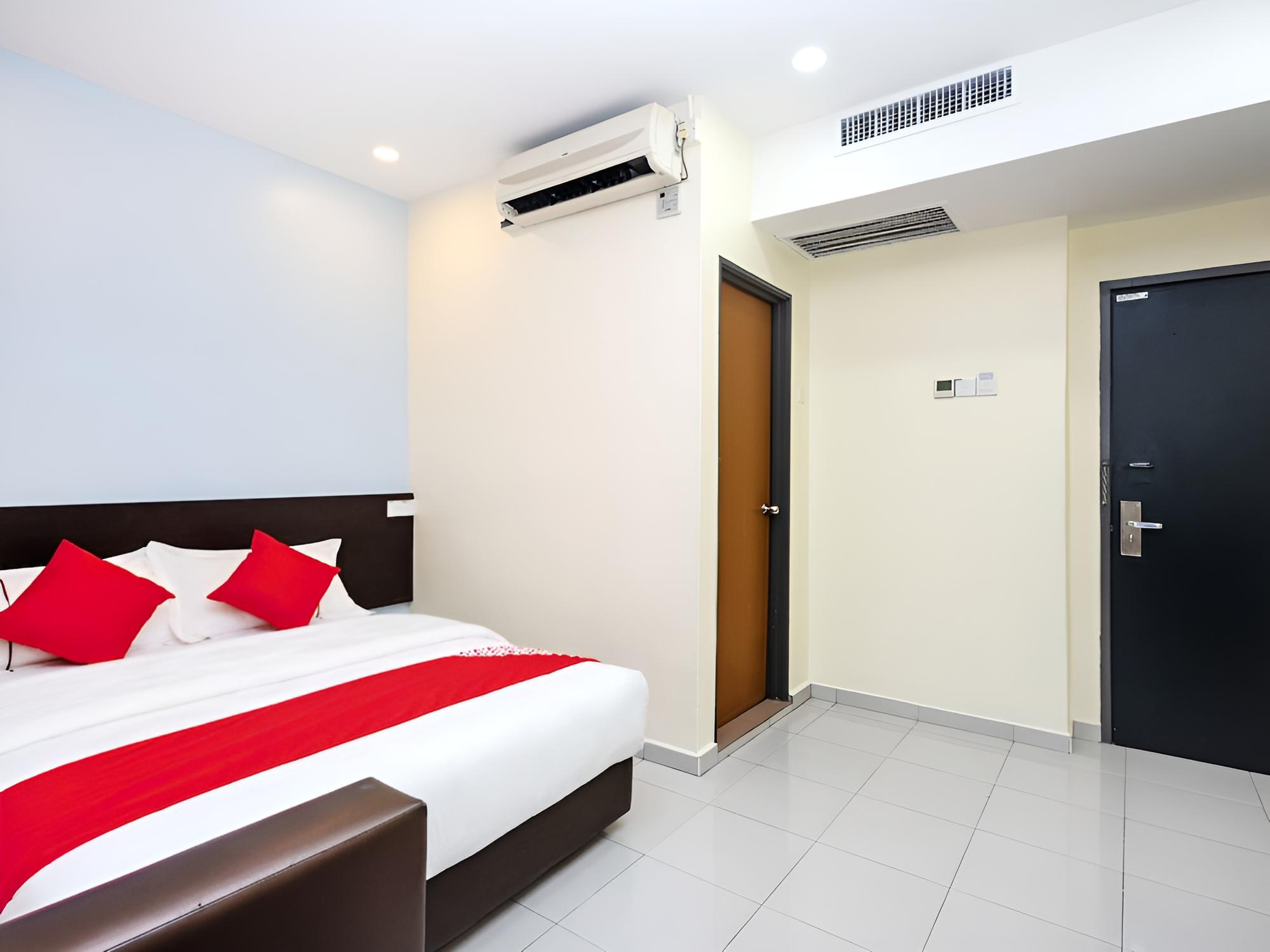 Super OYO 494 EG Hotel