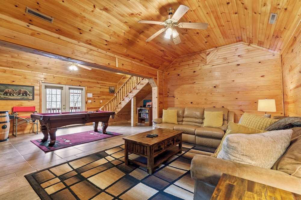 Hickory Hollow Hideaway