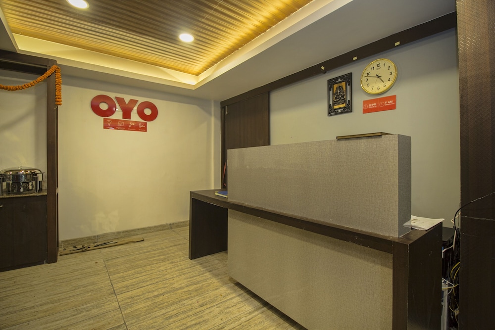 Lobby & Reception